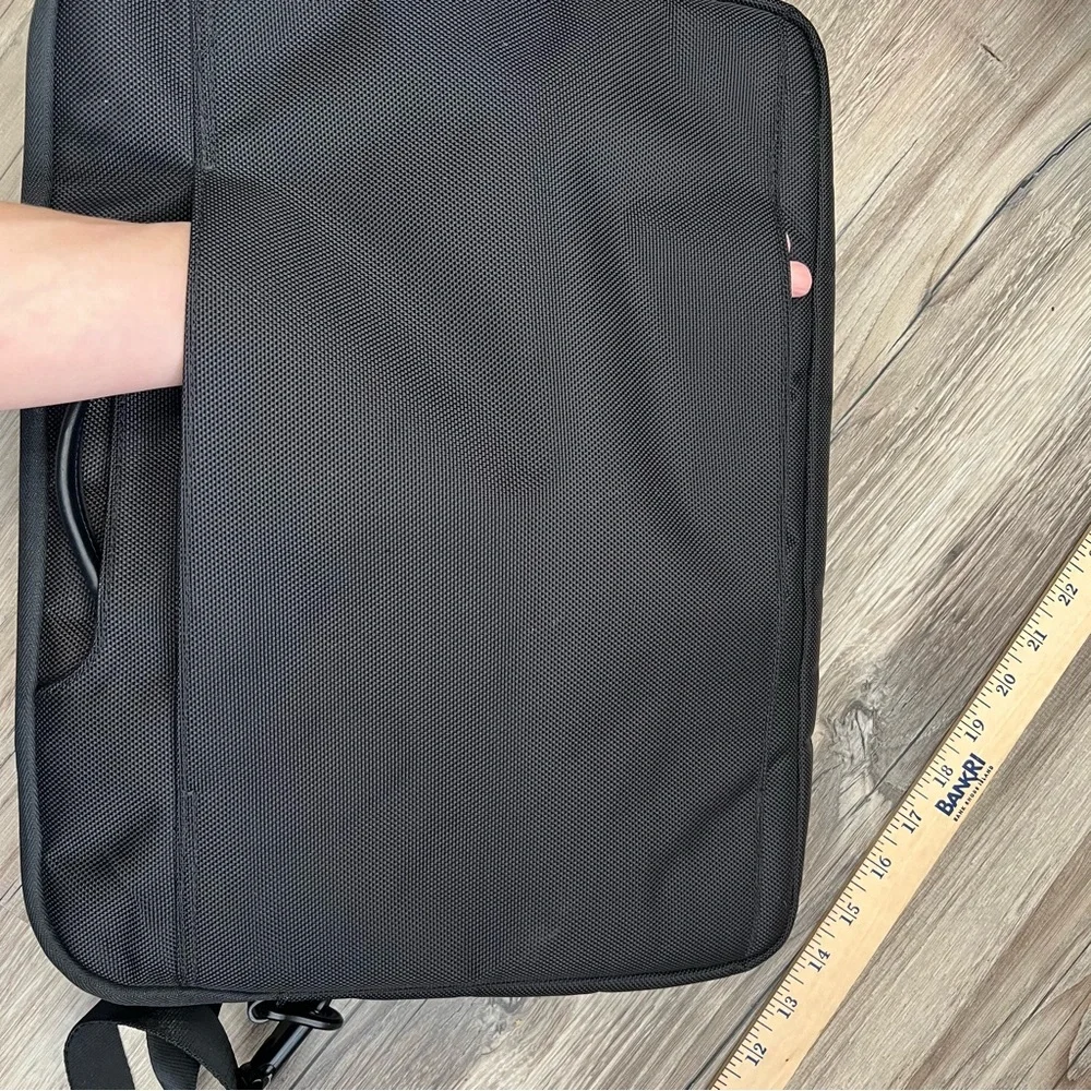 Tumi Laptop Bag Travel Black Bag Padded 16” x 13”